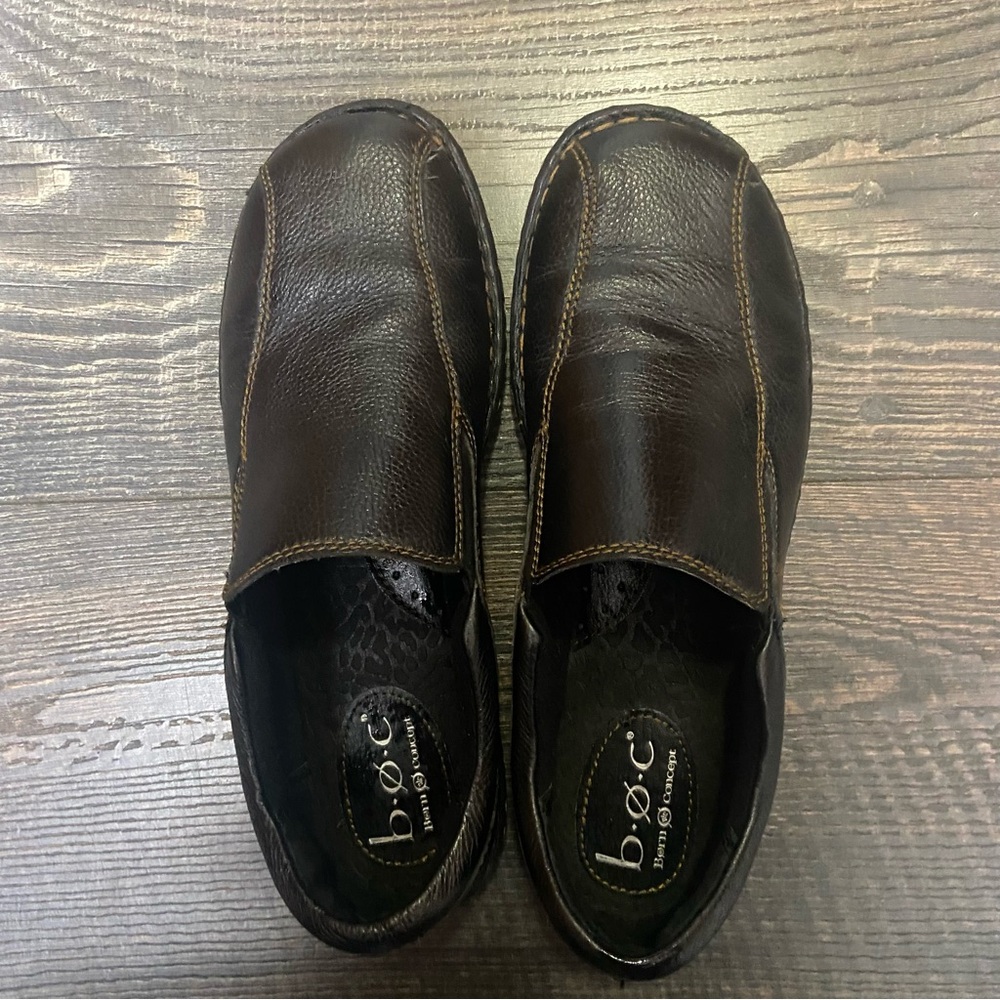 BOC Born Concepts Black Leather Slip-On Shoes size 8 M.